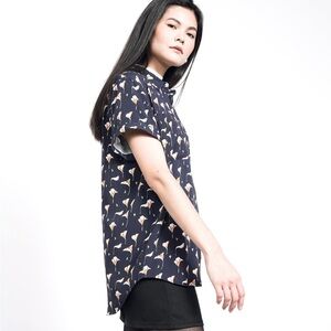 Wildfang Empower Button Up in Navy Calla Lillies XL